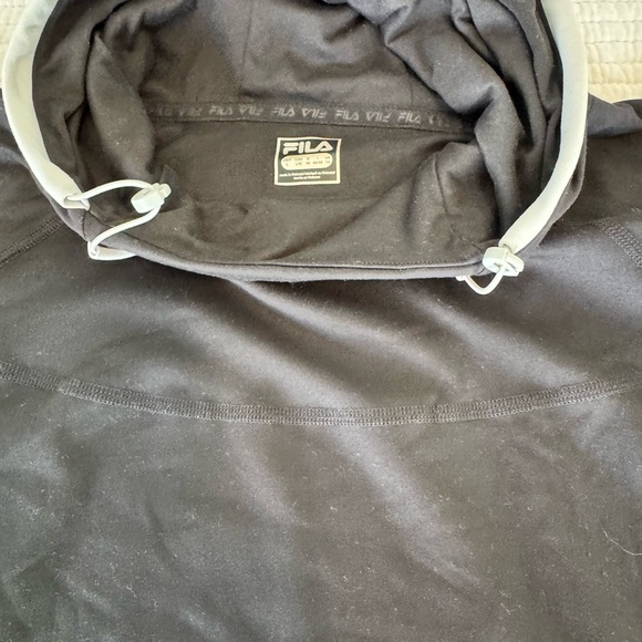 Fila Classic Black Hoodie Midweight Training and Moisture Wicking - Picture 5 of 8